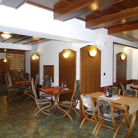 Penzion A Restaurace U Veterana Frenstat pod Radhostem ภายนอก รูปภาพ